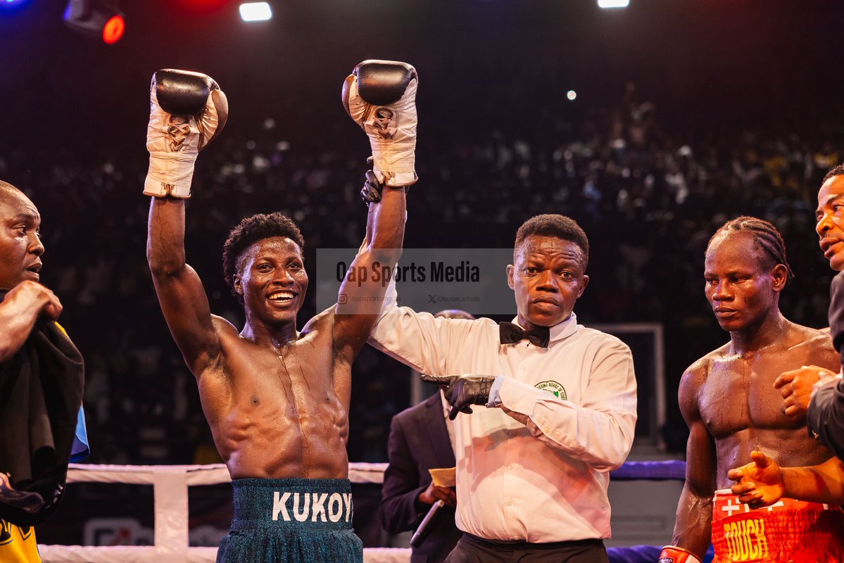 Olaotan_atilade's tweet image. LIGHTS OUT 💡❌  

Kukoyi Wahab shuts it down in ROUND 3 💥🥊  
Power. Precision.

📍 National Stadium, Surulere, Lagos  
📅 April 26, 2026  
🎯 Battle of the Ages 13  

This is how fights end. 💯  

📸 @oapsportsmedia  

#Knockout #KO #Boxing #FightNight #LagosBoxing
