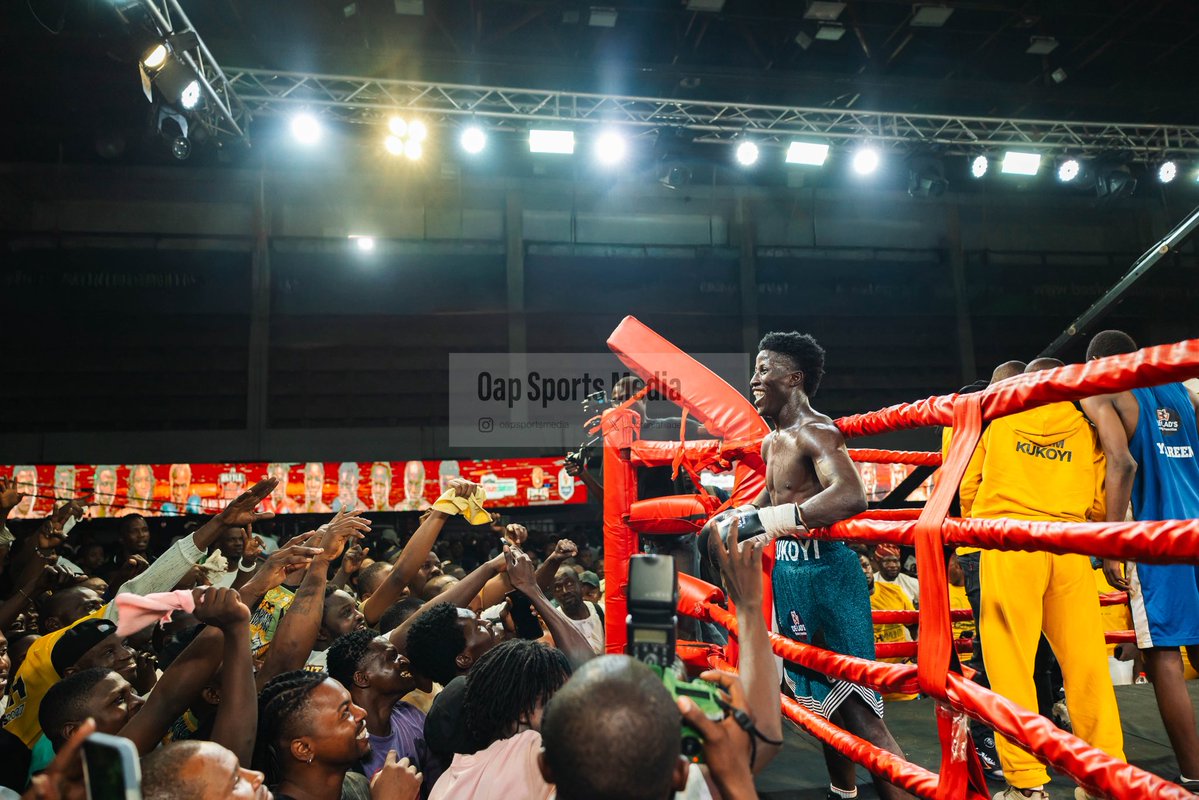 Olaotan_atilade's tweet image. LIGHTS OUT 💡❌  

Kukoyi Wahab shuts it down in ROUND 3 💥🥊  
Power. Precision.

📍 National Stadium, Surulere, Lagos  
📅 April 26, 2026  
🎯 Battle of the Ages 13  

This is how fights end. 💯  

📸 @oapsportsmedia  

#Knockout #KO #Boxing #FightNight #LagosBoxing