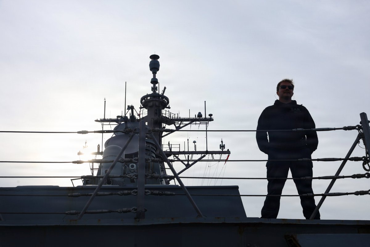 SurfaceWarriors's tweet image. ⚓⚔️ #WarshipOfTheDay: Underway with USS Mahan (DDG 72) 🌊🚢🌍
📸 MC2 Rylin Paul
#Warfighting | #Readiness | #Lethality
@USNavy | @USNavyEurope | @USFleetForces