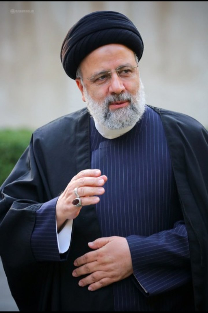 ستوده🎒 tweet media