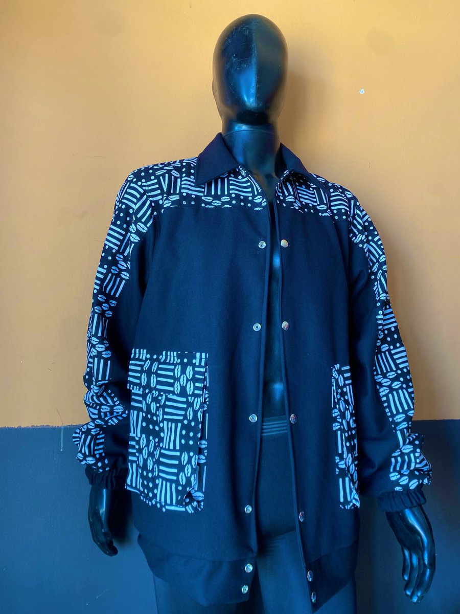 Issabel_King's tweet photo. I’ve noticed you love wearing bomber jackets and I make these Afro inspired jackets which would suit you🥹 let me dress you in a custom made piece one of these days🤲🏽 https://t.co/Cb1YFlNUP9