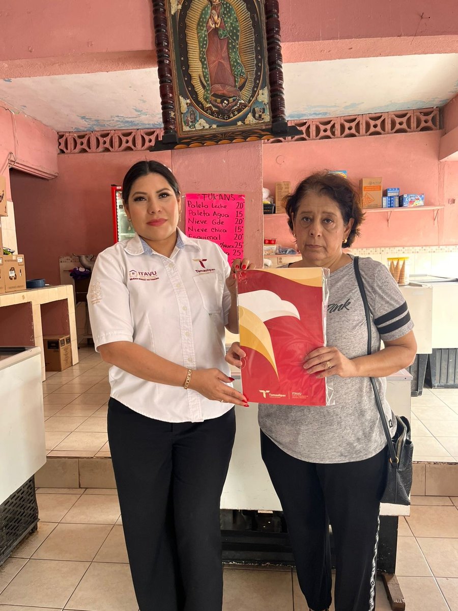 ITAVUTamps's tweet image. Atendiendo las indicaciones del Gobernador
@Dr_AVillarreal,  y con el liderazgo del Director General, Manuel Treviño Cantú, el #ITAVU entregó escrituras en #SanFernando brindando certeza jurídica y seguridad patrimonial a más familias tamaulipecas. #Tamaulipas #Escrituras