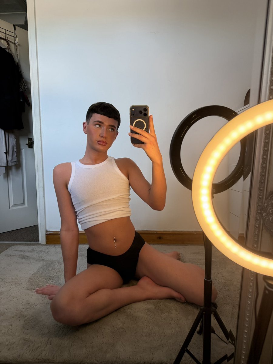 PRINCE PEACH tweet media