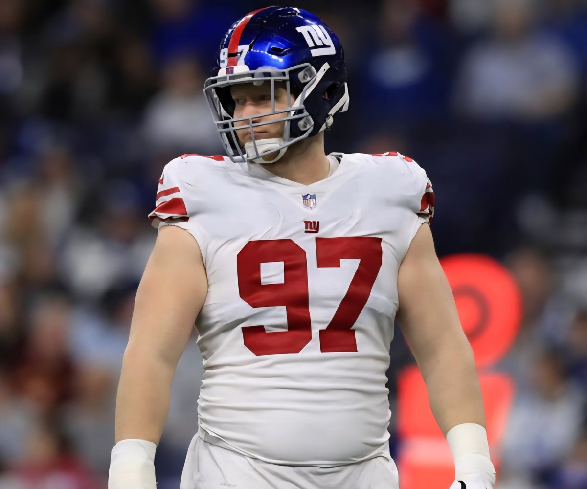 LicensePlateGuy's tweet image. Former #NFL defensive end Josh Mauro has sadly passed away at 35.
Mauro played eight seasons for the #Cardinals, #Giants, #Raiders #Jaguars #RIP