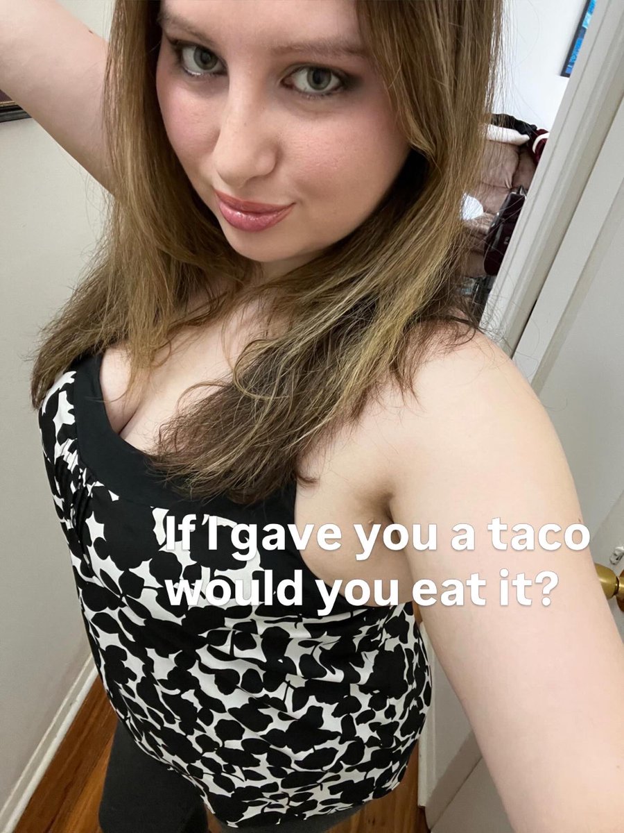 Miss Mandi tweet media