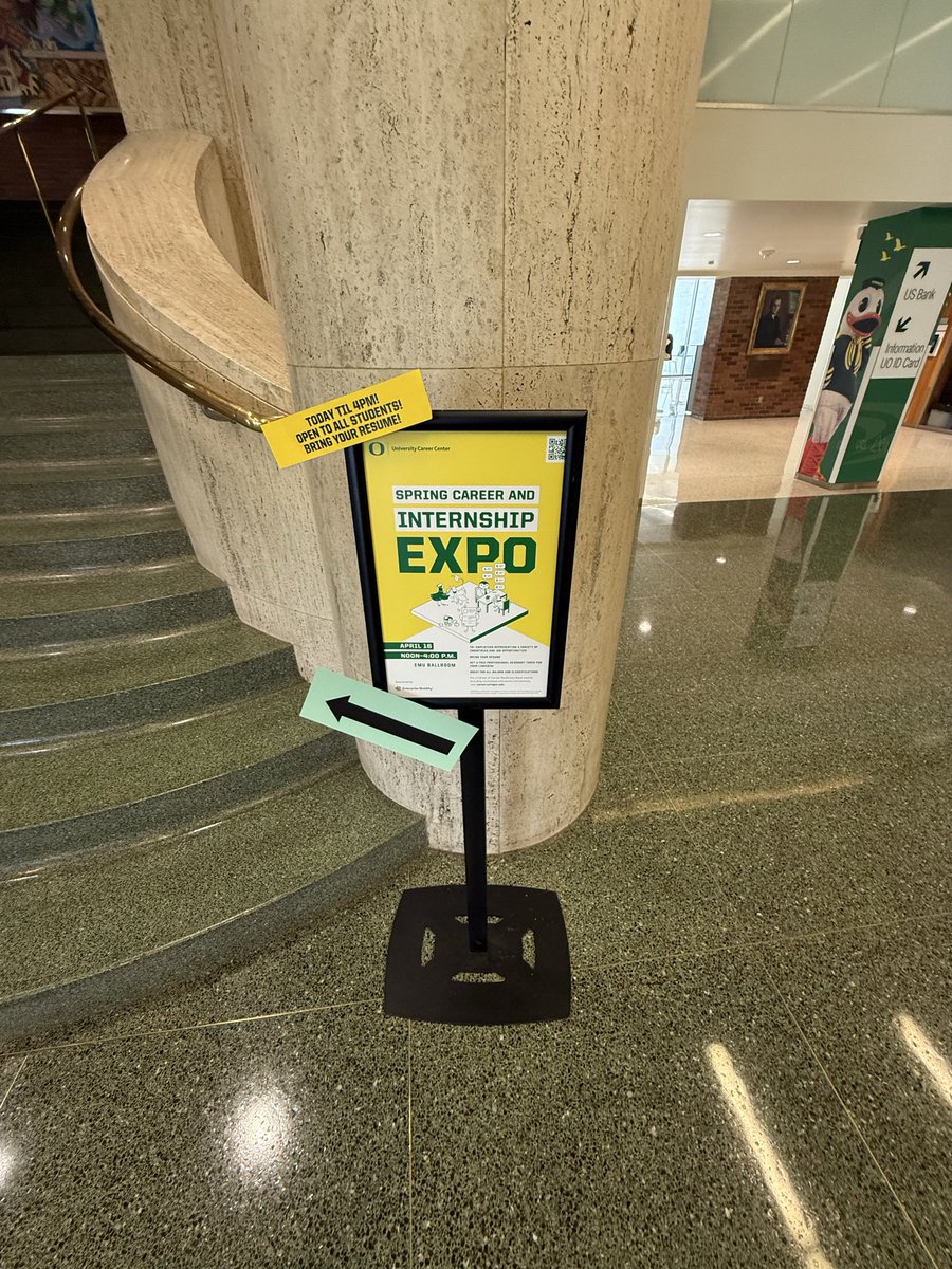 pdxpamar's tweet photo. Had an awesome time working the UO Career Fair. Always a great feeling coming back as an alum https://t.co/i8w18GyQ3J