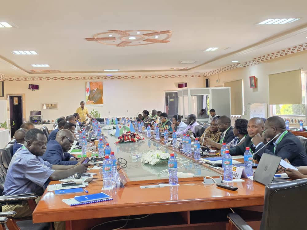 IGADHealthS's tweet image. #IGADEducation

📍Advancing Skills Development in the IGAD Region | Arta, Djibouti 🇩🇯

On #Day2, building on the validation of the revised TVET Strategy (2026–2035), Member States presented the status of TVET systems in their countries, highlighting approaches to engagement and