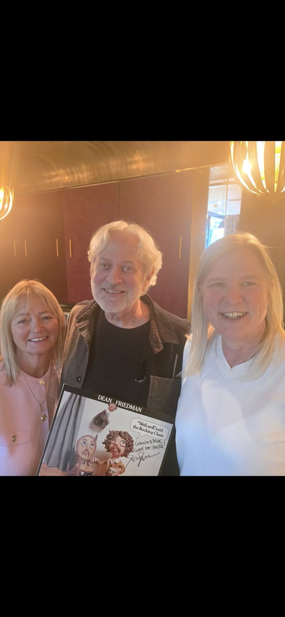 Mike24775926's tweet photo. I ask again,  is there a nicer man in the music industry? Absolute Gent,  hilarious, unpretentious and most of all in this crazy world.......   REAL
@DeanFriedman
@PMBrewCo https://t.co/MRPR3UqLx6