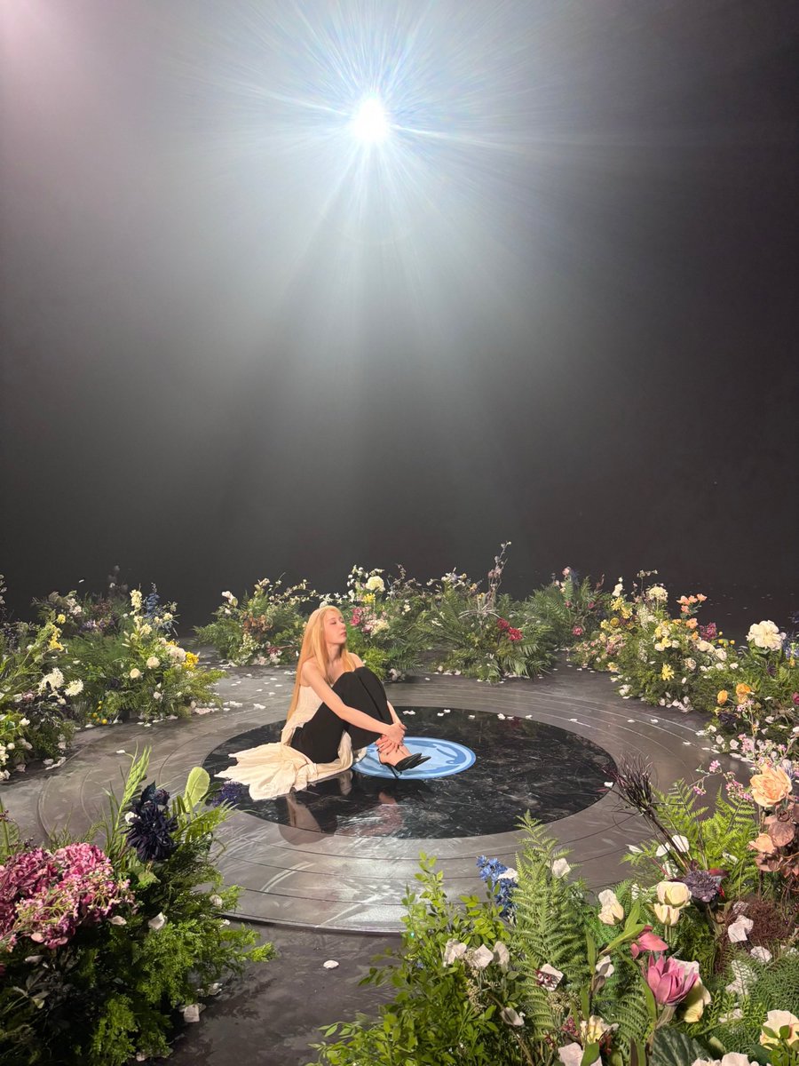 AllAboutLCY's tweet image. Lee Chaeyeon @/chaestival_ IG Post (2/5)

🔗 instagram.com/p/DXrV7JwgTrM/

“이제 시작🙊
[Till I Die] is out. hope you‘ll love it!”

🎵 LEE CHAEYEON - No Tears On The Dancefloor

#이채연 #채연 #LEECHAEYEON #CHAEYEON @official_LCY @cc_chaeyeon2