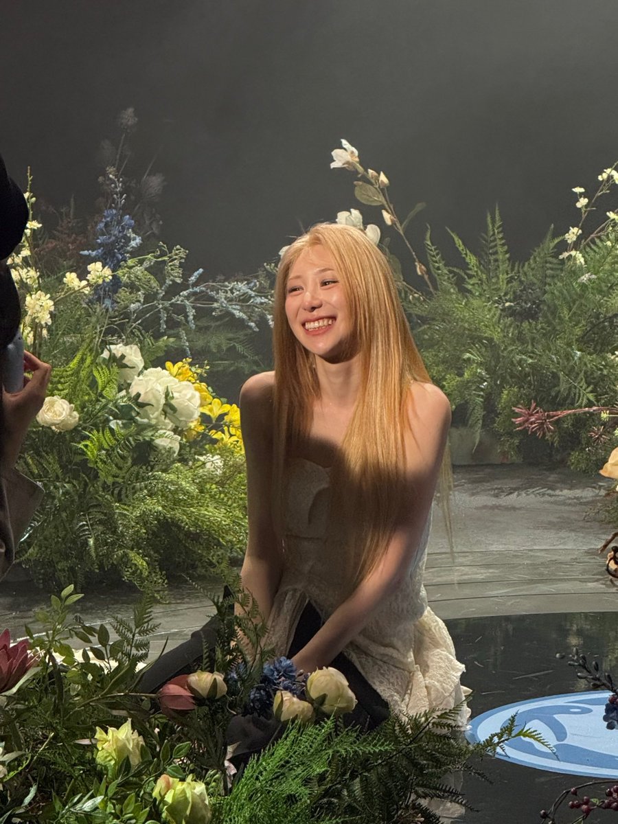 AllAboutLCY's tweet image. Lee Chaeyeon @/chaestival_ IG Post (2/5)

🔗 instagram.com/p/DXrV7JwgTrM/

“이제 시작🙊
[Till I Die] is out. hope you‘ll love it!”

🎵 LEE CHAEYEON - No Tears On The Dancefloor

#이채연 #채연 #LEECHAEYEON #CHAEYEON @official_LCY @cc_chaeyeon2