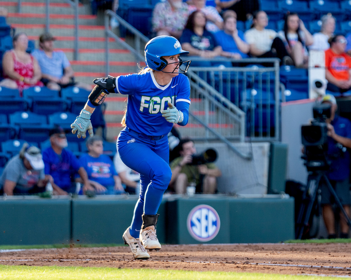Florida Gulf Coast University tweet media