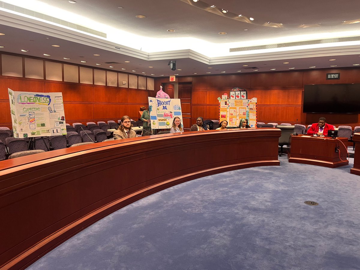 uconnece's tweet image. Students from Greater Hartford Academy of the Arts (CREC) brought the power of UConn ECE to the State Capitol—presenting their research to Representative McCarthy Vahey as part of their UConn ECE course, EDLR 1162: Health and Education in Urban Communities. 
#uconnece #ctcep