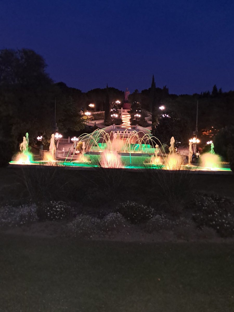 FQAragon's tweet photo. 💚🧡 Aragón se ilumina por el Día Nacional de la Fibrosis Quística

🏛️ Aljafería, Parque Grande y GranCasa
🏛️ Pancarta en Teruel
🚌 +150 carteles en buses
📺 Mupis digitales el 22/04
También en medios como Aragón Digital
🙏 Gracias a todos por visibilizar la FQ
#DíaNacionalFQ https://t.co/E0X7fRINyk