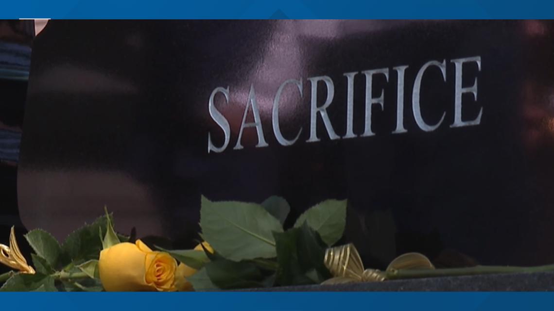 jim_elsner's tweet photo. HARRISBURG, Pa. — A new monument honoring the families of servicemen and women who sacrificed their lives in the military was unveiled in Harrisburg on...
https://t.co/E6c51VOi2F https://t.co/8eGWUvYLnI