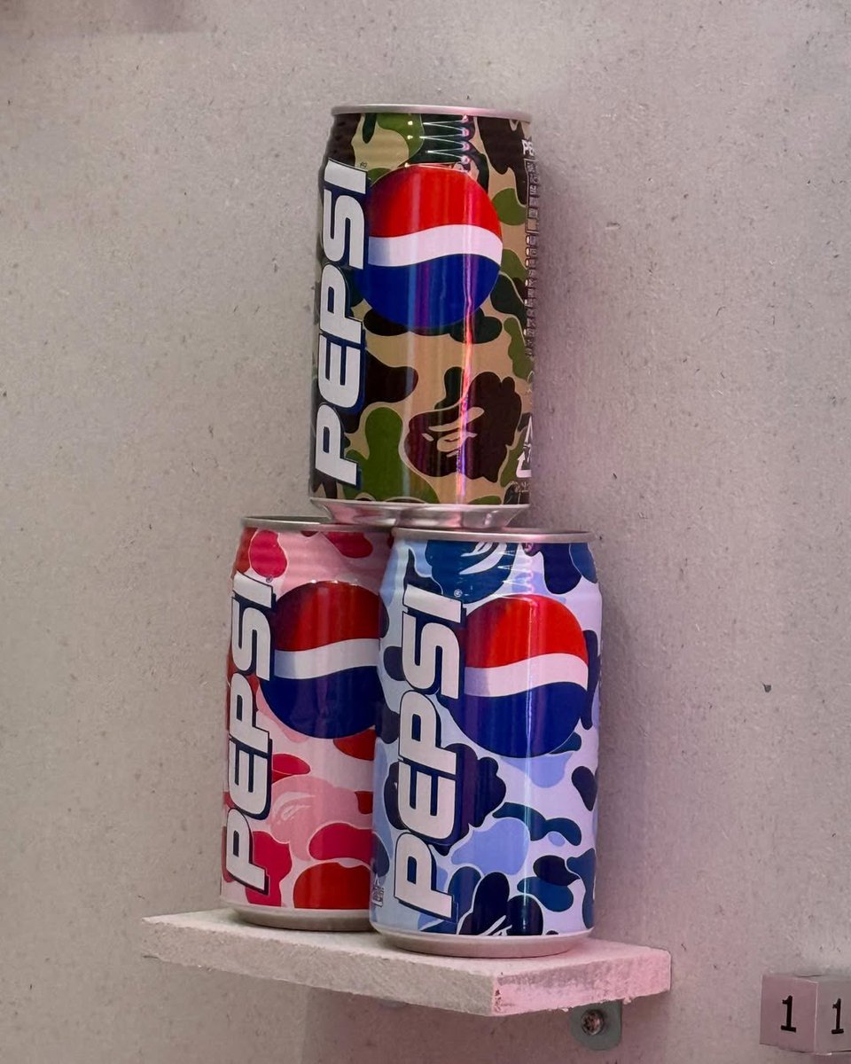 simonsaysdrip's tweet image. Nigo brings his world to London with the “From Japan With Love” exhibition — from his bedroom setup to rare A Bathing Ape archive pieces and collectibles
a deep dive into the mind behind the culture 🇯🇵
#Nigo #BAPE #Exhibition