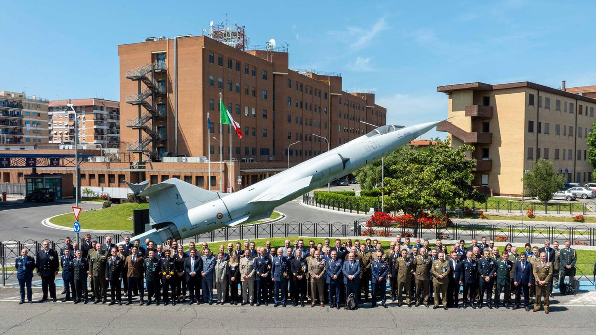 NATO_DefCollege's tweet image. 🛡️How does Italy turn #strategy, industry &amp;amp; #innovation into real power for @NATO's  #Deterrence &amp;amp; #Defence? 

On 27 April, #NDC Senior Course 148 started its Field Study in Rome 🇮🇹, engaging with Italy’s top operational command and national armaments leadership before heading to