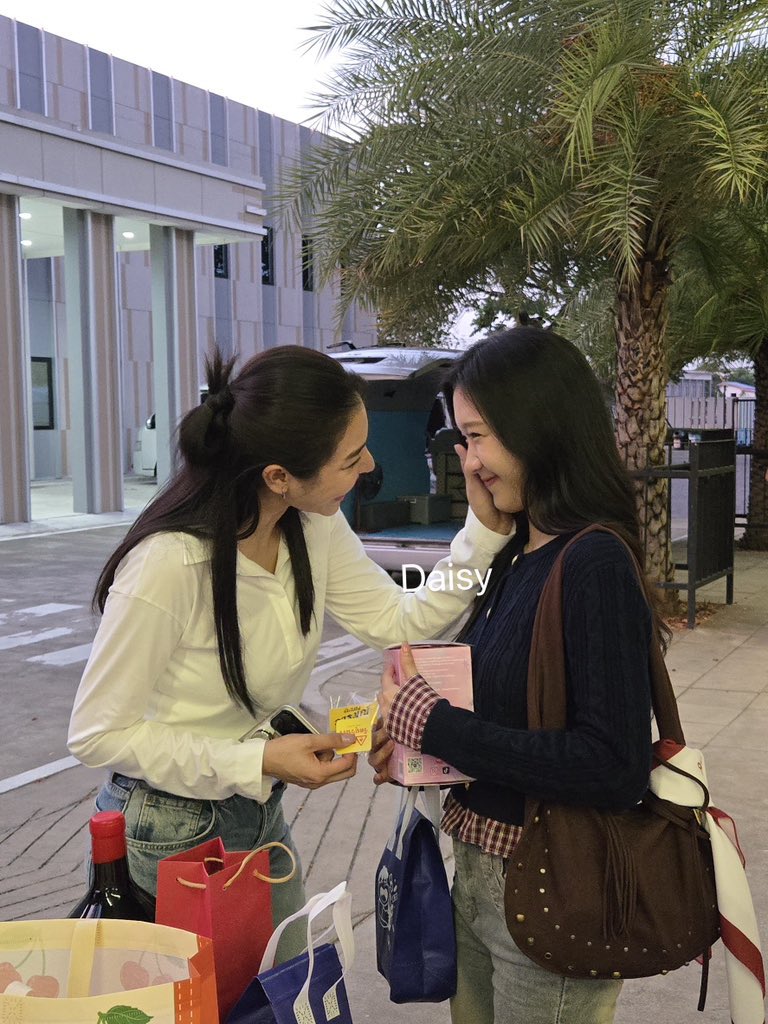 zuperzeyapoy tweet media