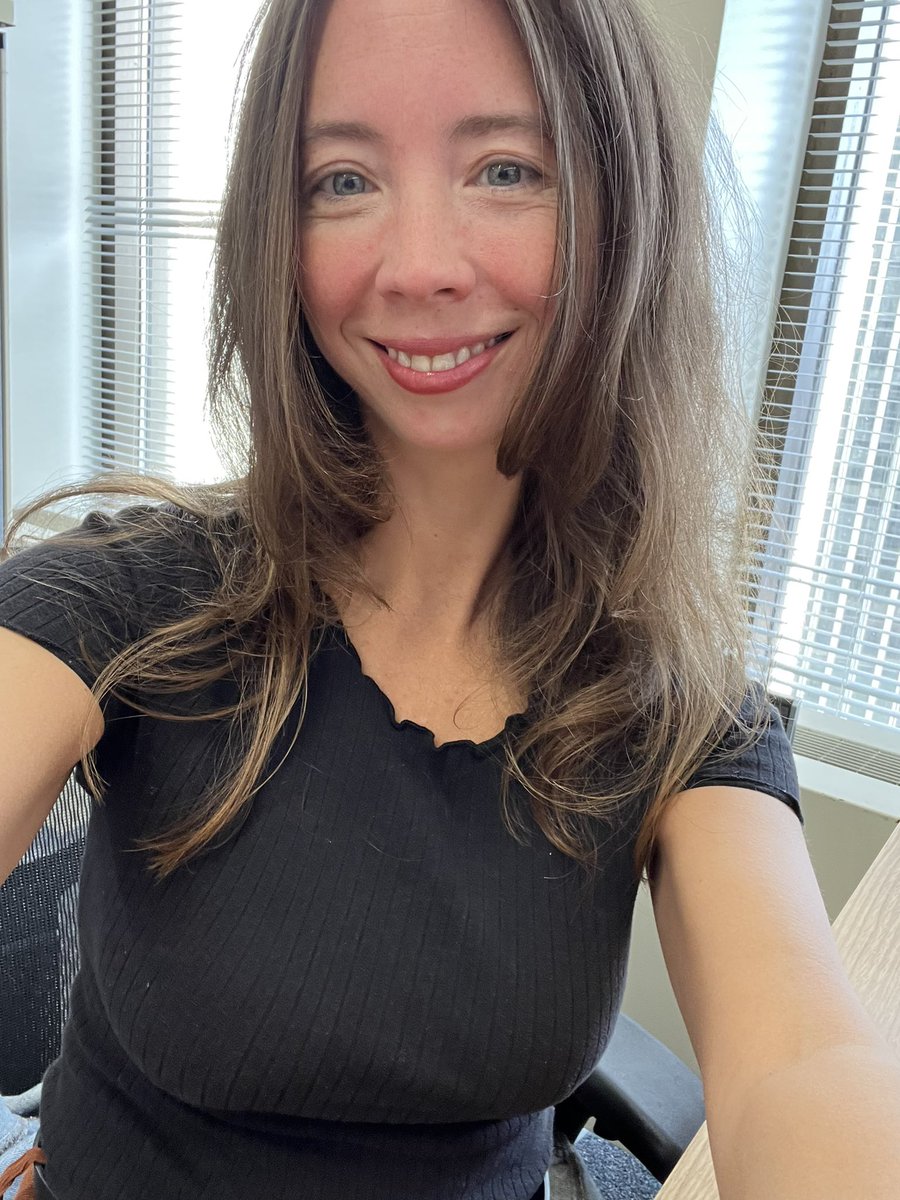 MissKatiesss's tweet image. New hair, no filter 😇 

#nofilter #freckles #selfie #milf #petite