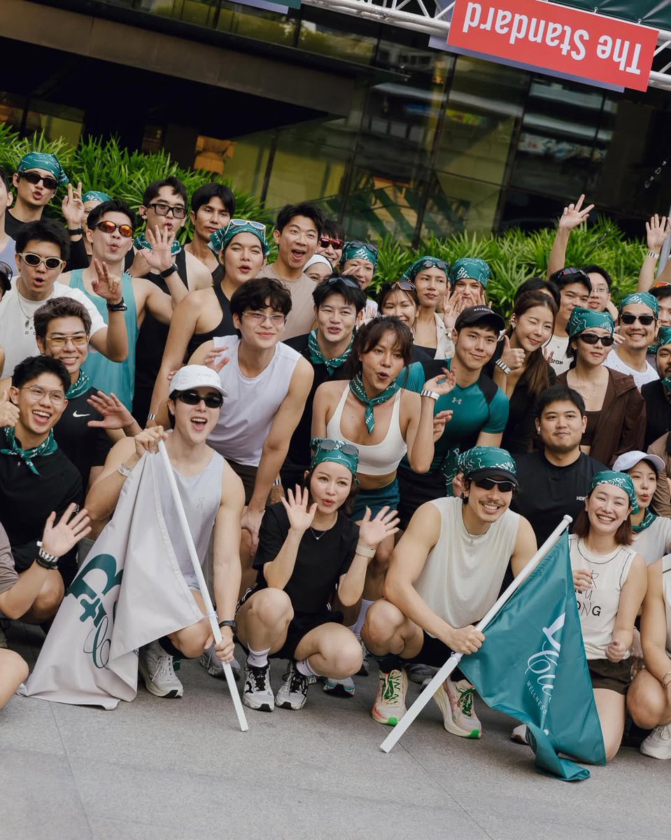ohmtpkofficial's tweet photo. 📸 28.04.26
IG Post : maynie_minimay ✧
🏃🏻➡️🏃🏻➡���
Bive Run Club ARMOHM
#BivePlusClub
#RollingRun
#BiveMoveLively
#LiveLively
#BiveRunClubxOhmtpk
#ohmtpk
@Tpkkrubs https://t.co/o1OvnO3oXS