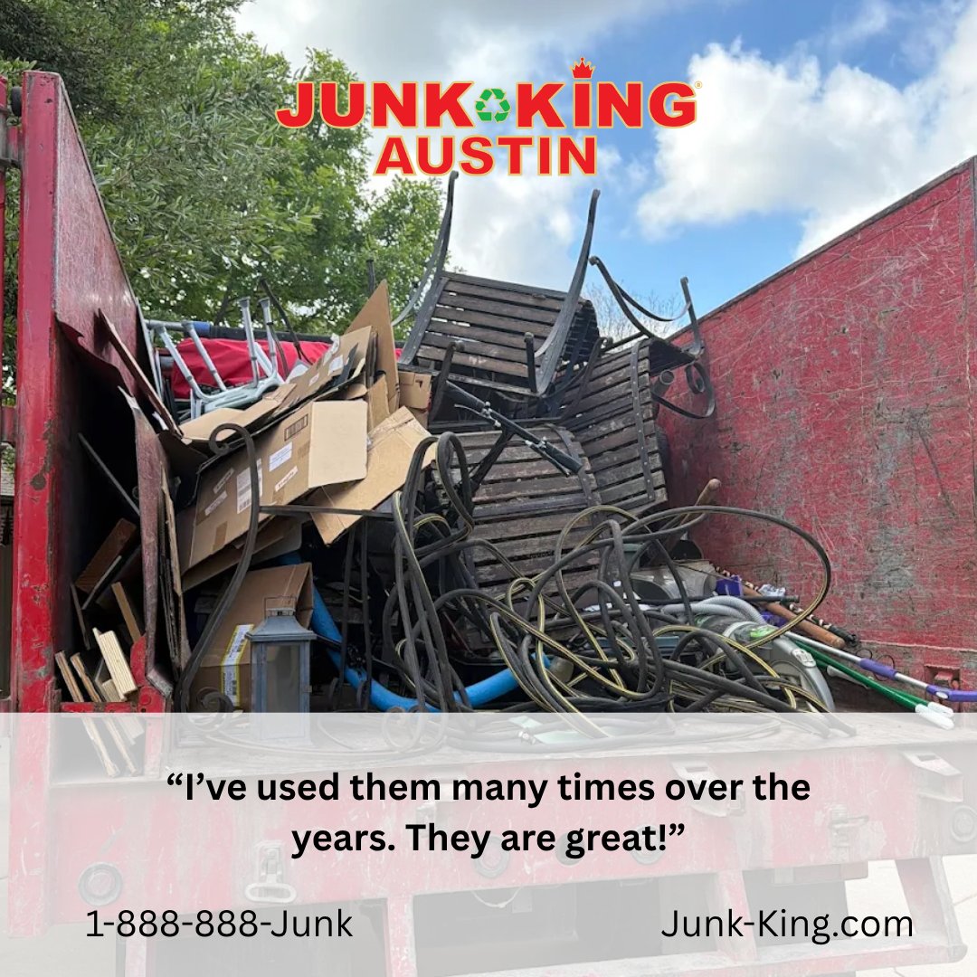 AustinJunkKing's tweet photo. Another truckload = another happy customer! We've been Austin's trusted junk removal crew for years 💪 Call 1-888-888-JUNK or visit https://t.co/zuawIz8p2b to book today! #JunkKingAustin #JunkRemoval #ClutterFree #Austin https://t.co/1Xh7tKQy1g