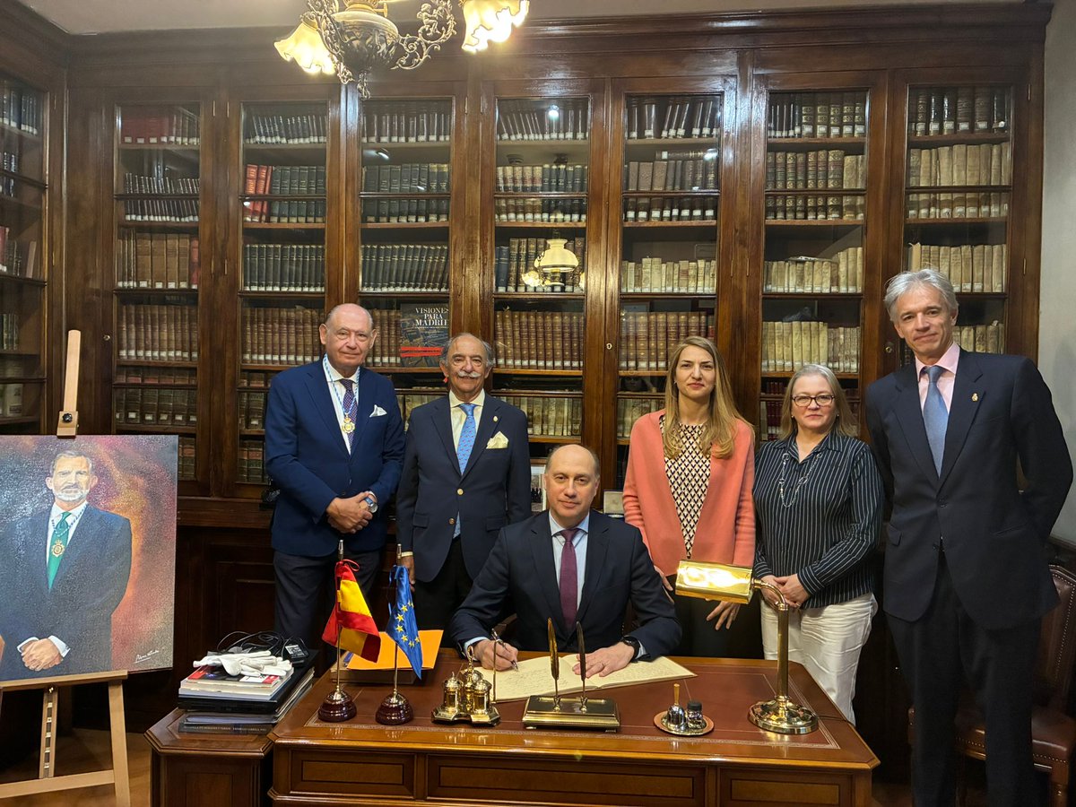 Diplomacia España tweet media