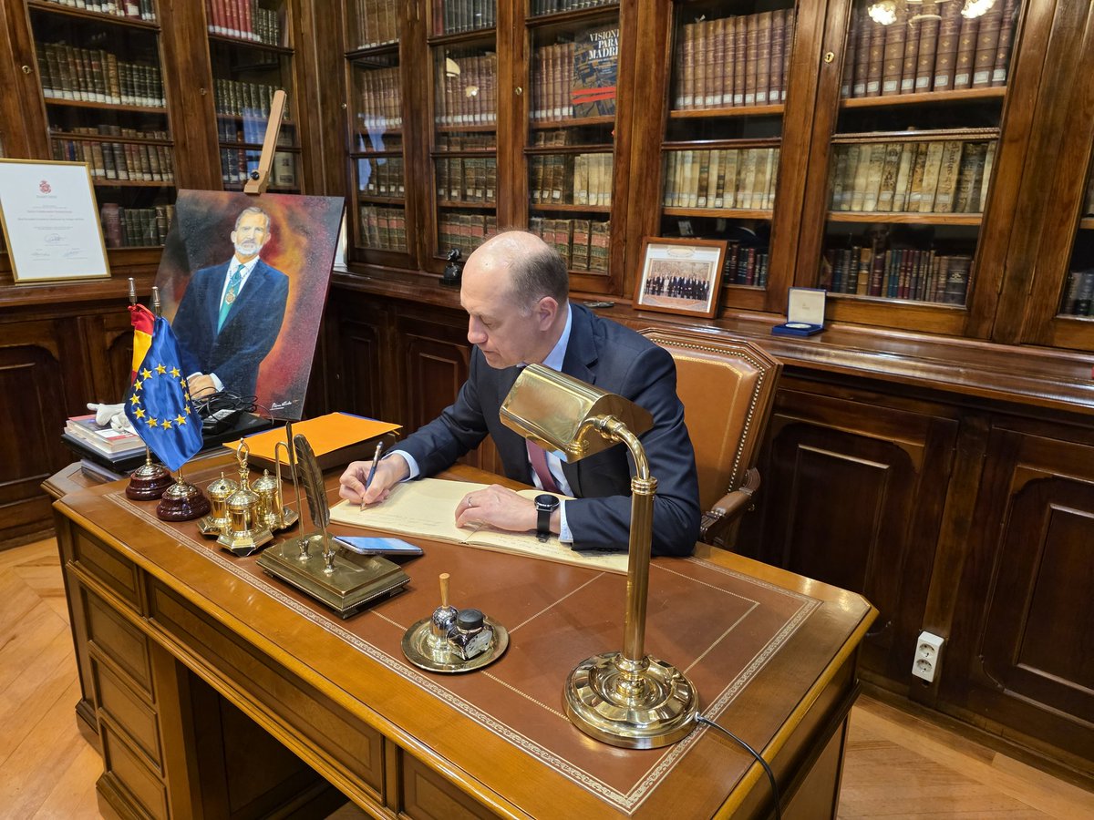 Diplomacia España tweet media