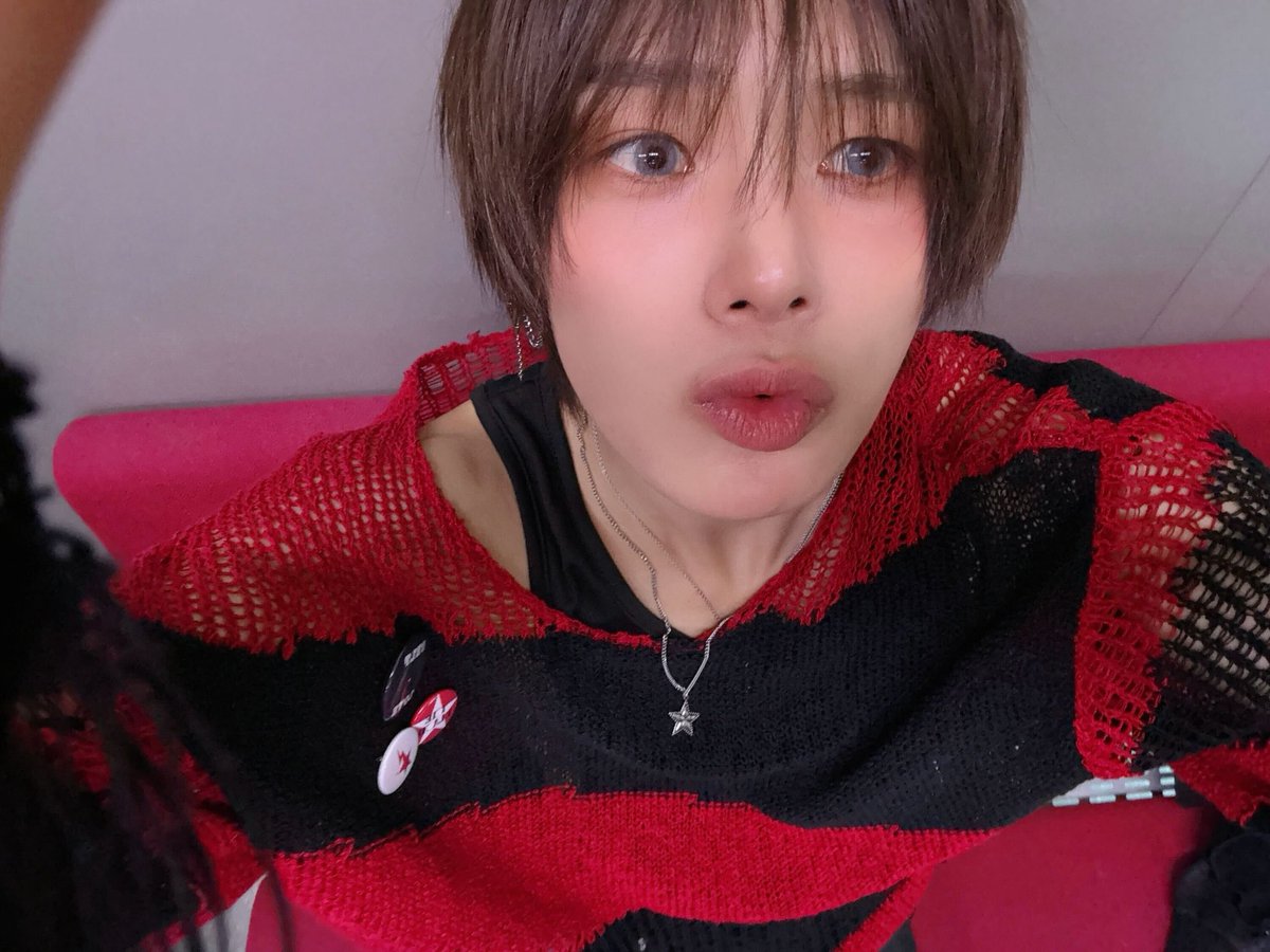 wesok🦴 tweet media