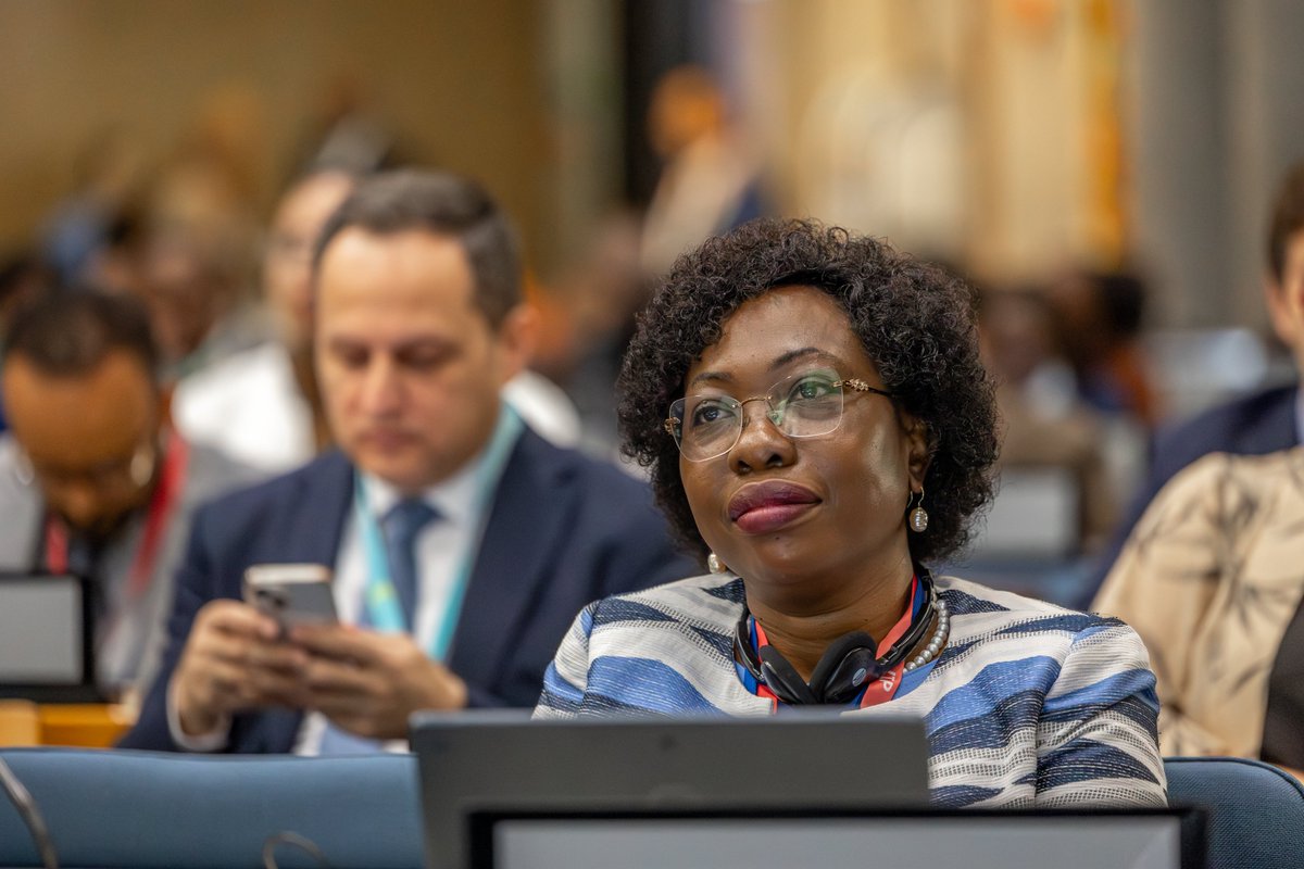 WHOKenya's tweet image. "Health data is a matter of sovereignty, equity, and the future of our decisions." said @fnoluga , Principal Secretary, State Department for Medical Services, at the #WHSNairobi2026.
 
#Kenya has initiated the Digital Health Agency, a Health Data Framework, and has an AI strategy