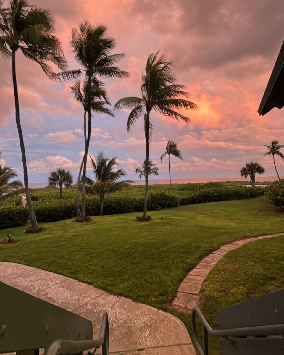 SeaWatchOnOcean's tweet photo. Endless ocean views, coastal breezes, and the perfect backdrop for every meal🌊✨

At Sea Watch, the view is just as memorable as the dining experience. Relax by the shore, take in the beauty of the Atlantic, and enjoy a setting that makes every visit feel like a getaway. https://t.co/53XKIL6h0e