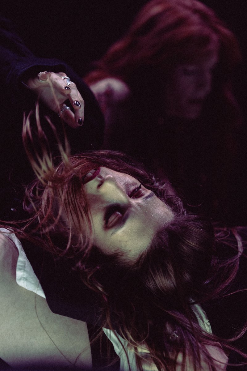 Florence + the Machine tweet media