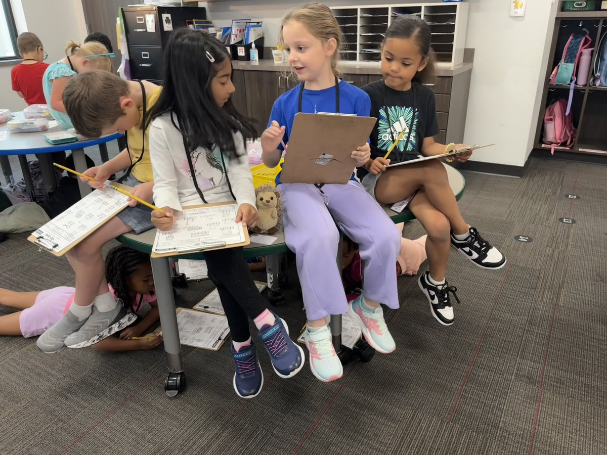 MsJedlowski's tweet photo. Our class earned a silly prize today, sit anywhere but your chair day! They are loving it! #NCEstrong https://t.co/em0CXeVM9z