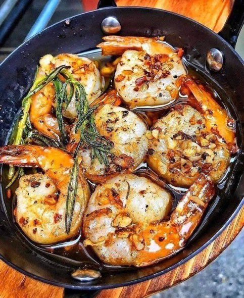 des gens n'aiment pas les crevettes alors que c trop bon