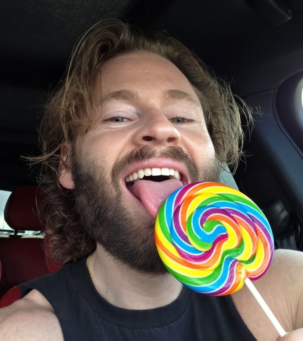 Owen Shroyer tweet media