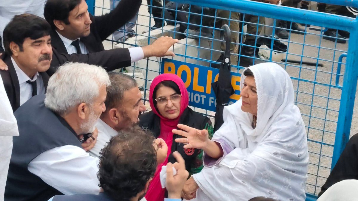 ‏زہـــرہ لیــاقت tweet media