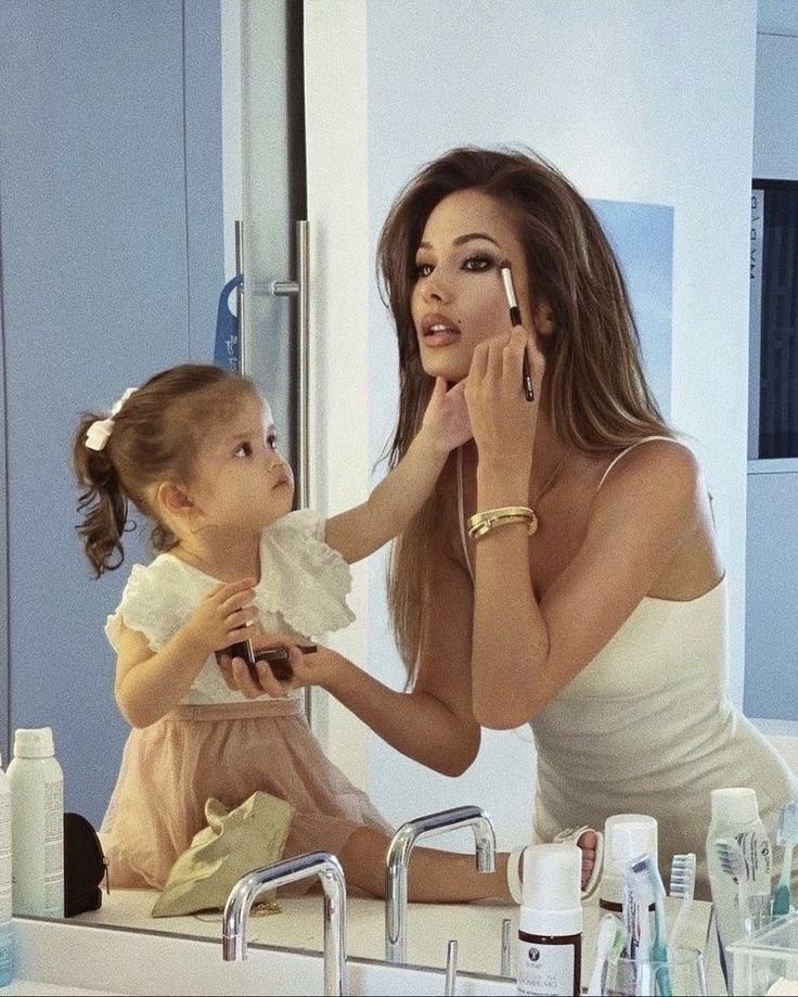 ozgurasligmi's tweet image. etkinlik. yeni tagı atıyorsunuz sonra da ebeveyn olsaydınız nasıl bir tipleme olurdunuz ona bakacağız kabul mü gencler 

#Pay_Attention_To_HYBE
#Financial_Boycott_HYBE_Belift