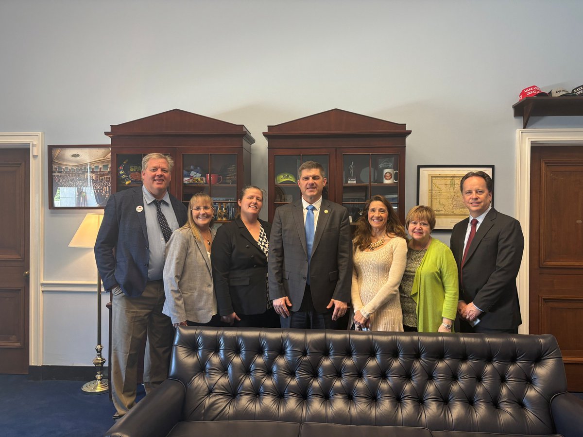 Congressman Brad Finstad tweet media