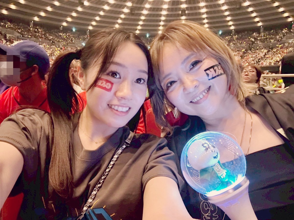 KyoNail405's tweet photo. 4.26  大阪城ホール

楽しかった
魂が喜ぶとはまさにこんな感覚
LIVEの構成の全てに愛を感じた❤️

すごいねC&amp;Kって
存在自体に感謝🙏
ありがとうございました
#candk
#大阪城ホール
#あと何回会えるんだろう🥲 https://t.co/kaqYDvSxM2