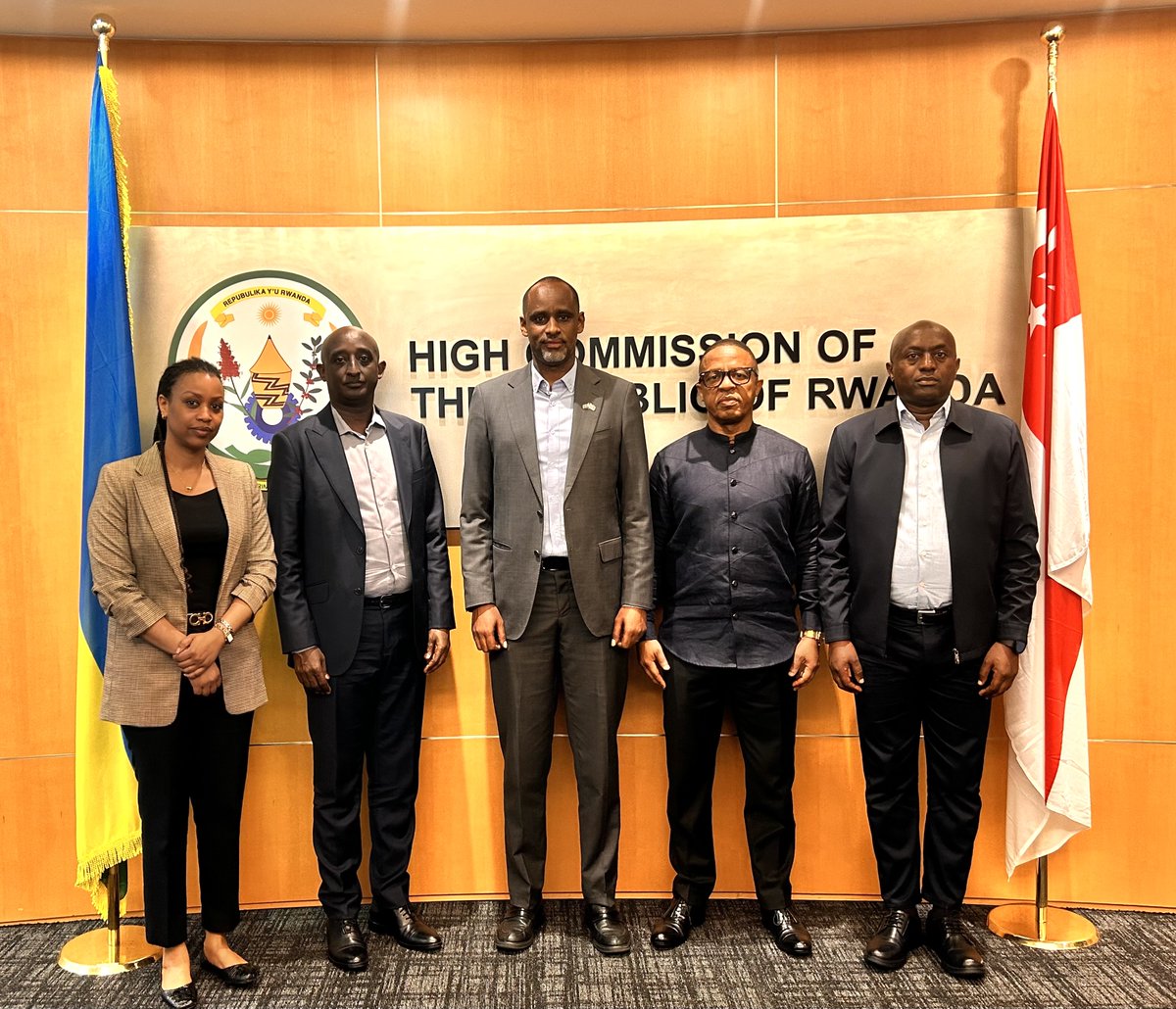 Le Canapé tweet media