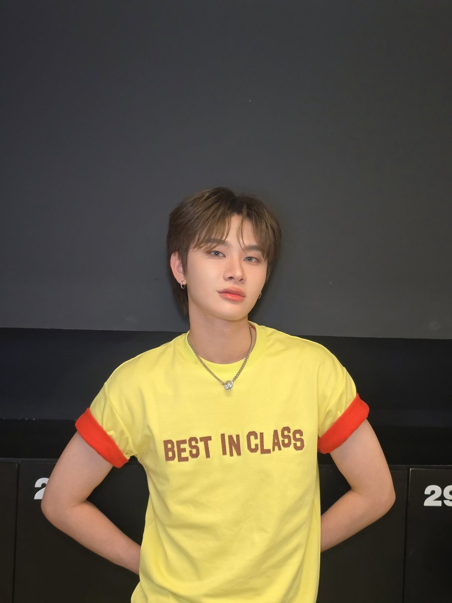 mewmonkmank tweet media