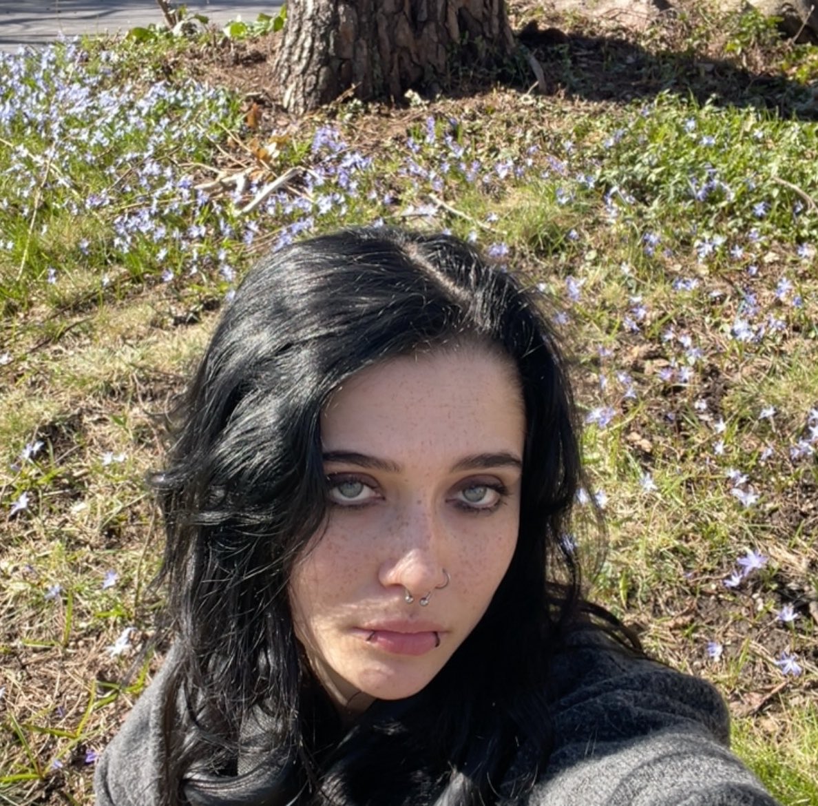 𝙳𝚘𝚗𝚗𝚊 𝚃𝚛𝚘𝚢 👀🕴️ tweet media