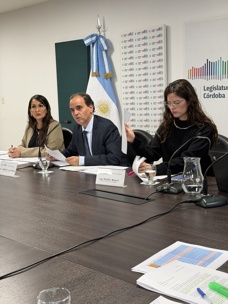 NancyAlmada's tweet photo. #AHORA en la Comisión de Seguridad de la @LegislaturaCBA tratamos la Ley de Protección Integral para Victimas de Delito.
#LeydeVictimas. https://t.co/6k6Sbcng7s