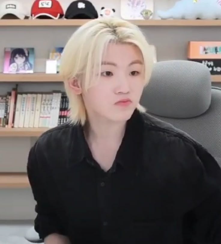 How many days until OT13 SVT return? tweet media