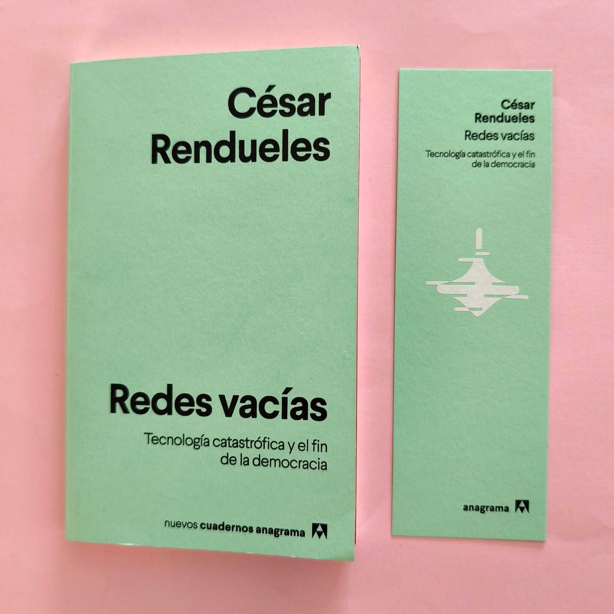 educacion3_0's tweet image. #librodeldía. Para César Rendueles, ensayista y científico en el CSIC, #Internet, que se presentó como una promesa de libertad, ha desembocado en un paisaje grotesco de irracionalidad, ultramercantilización, violencia y descomposición de lo común. #ensayo @AnagramaEditor