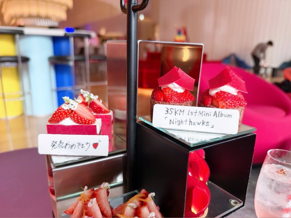 しのあ tweet media