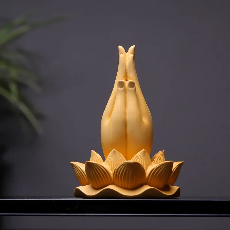 CczhidaoS's tweet image. Find peace in the graceful union of the Buddha hand and lotus flower. This handcrafted boxwood carving brings a quiet Zen atmosphere to your altar and home. linktr.ee/cczhidao #Zen #handcrafted #wood #art #Buddha #mindfulness