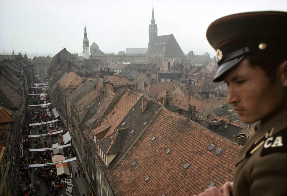East German Visuals tweet media