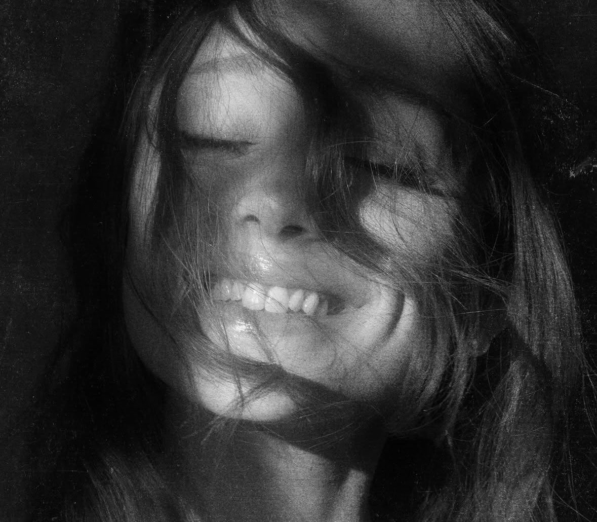 PInsider_'s tweet photo. 🚨 | Ariana grande announces her new album ‘petal’ out July 31st https://t.co/YkExAEyIjL