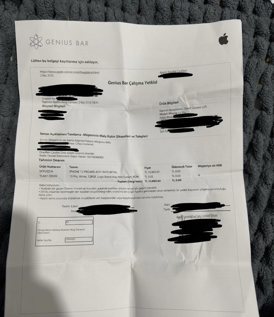 Batuhankltt's tweet photo. iPhone 15 Pro cihazımı tu�� sorunu için @Apple servisine verdim; kamera içinde TOZ ve EKRAN AÇIKLIĞI ile geri aldım. Kendi raporlarında hatayı kabul ediyorlar ama çözüm yok! ❌📸
Apple bu teknik ayıbın üstünü usul hatasına sığınarak mı örtecek? @AppleSupport #Apple #iPhone15Pro https://t.co/I3ghqiBfJh
