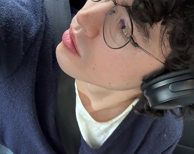 comfortcgray's tweet photo. hi, you're cute :] https://t.co/xYuFAz9W7P