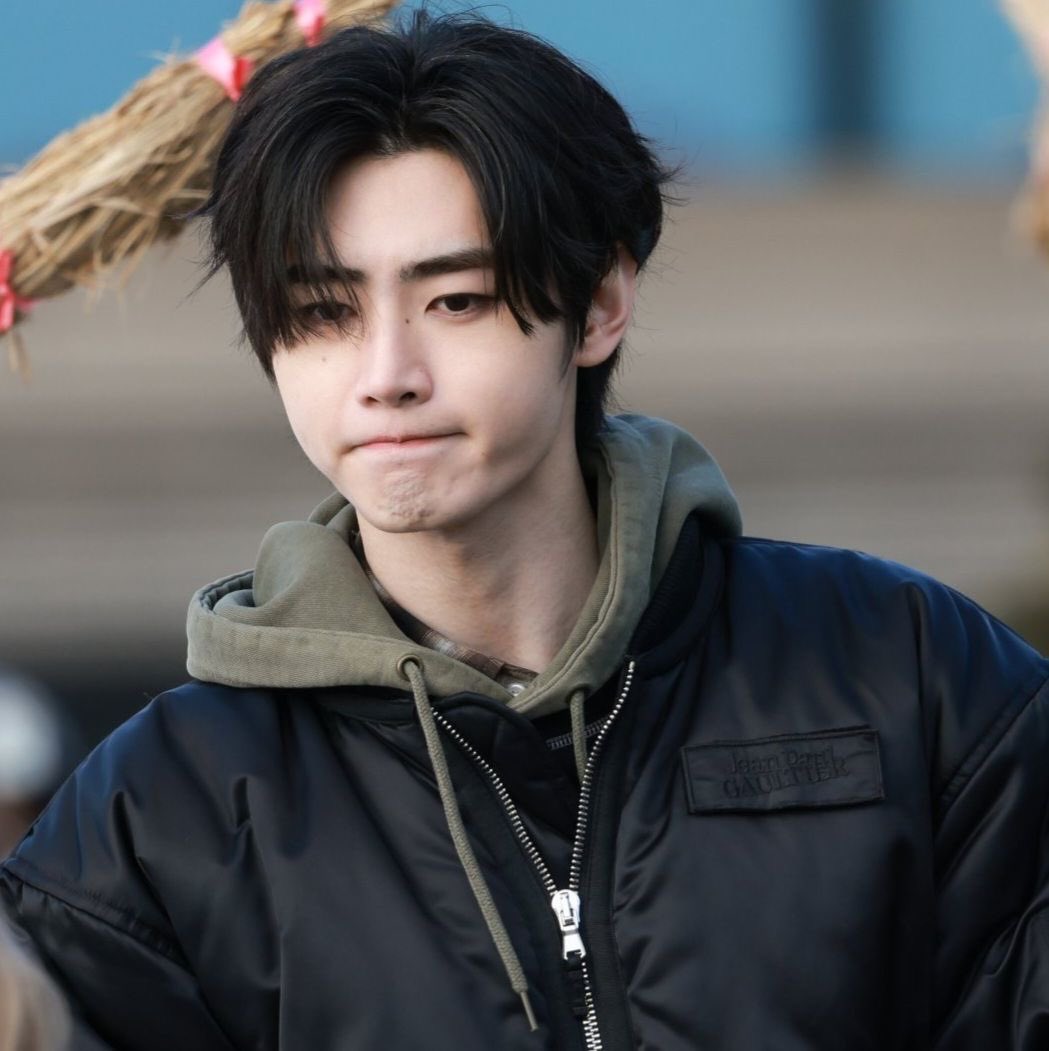 ᴀʟɪᴄᴇ 🔪 tweet media